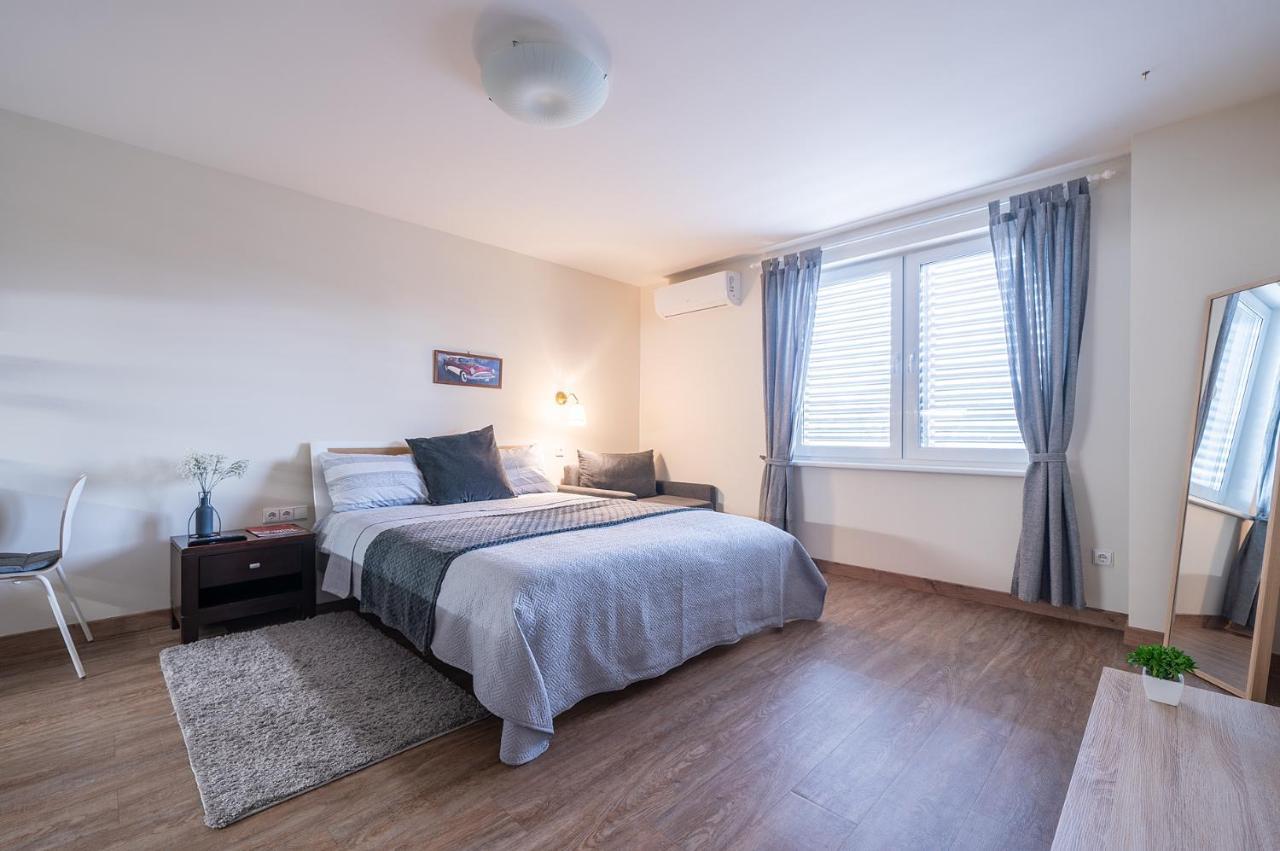 Gyneju Self Check-In Apartments VNO Exterior foto