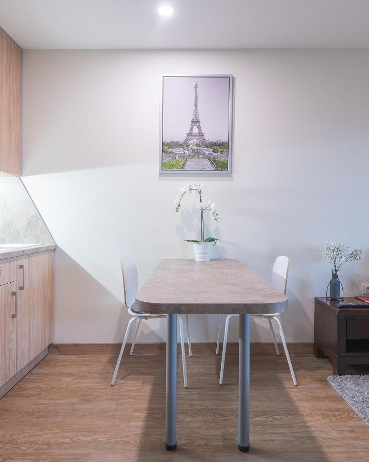 Gyneju Self Check-In Apartments VNO Exterior foto
